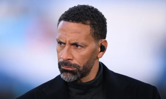 Cedera Parah, Rio Ferdinand Harus Menggunakan Kursi Roda