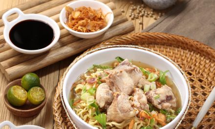 Mie Sop Ayam: Cita Rasa Hangat Yang Selalu Bikin Ketagihan