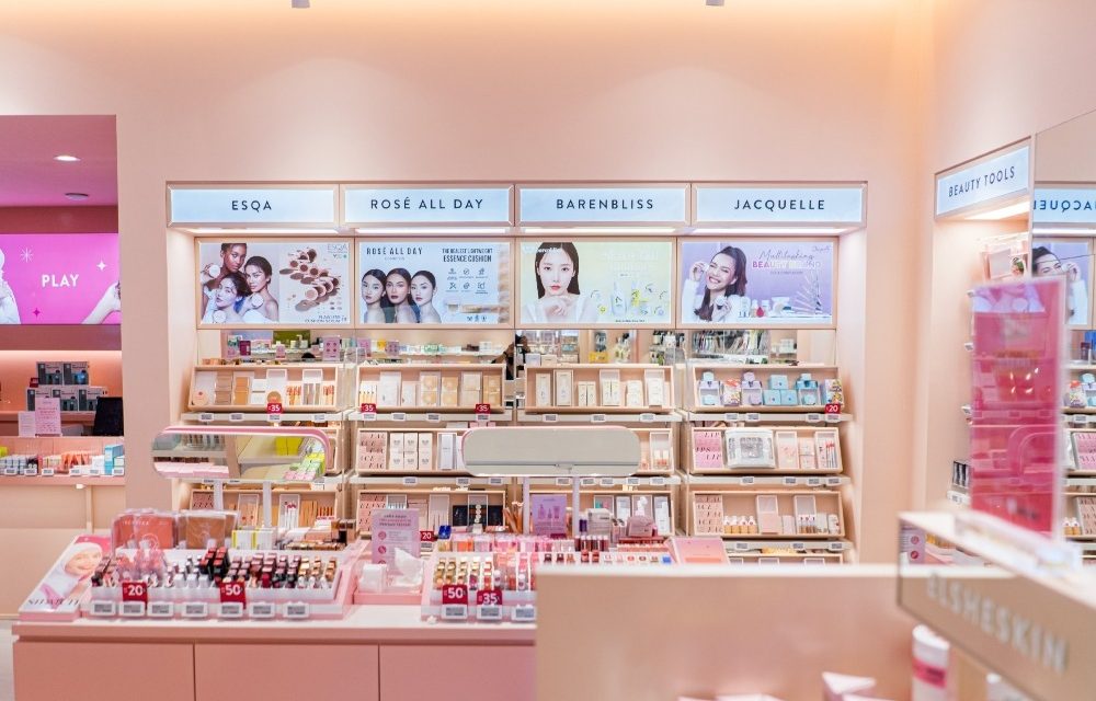 Sociola: Tempat Belanja Skincare Dan Make-Up Impian Wanita