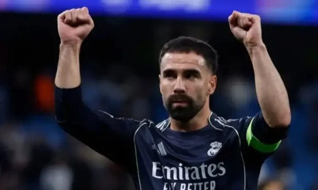 Luis Figo Bela Carvajal Amid Spekulasi Masa Depan
