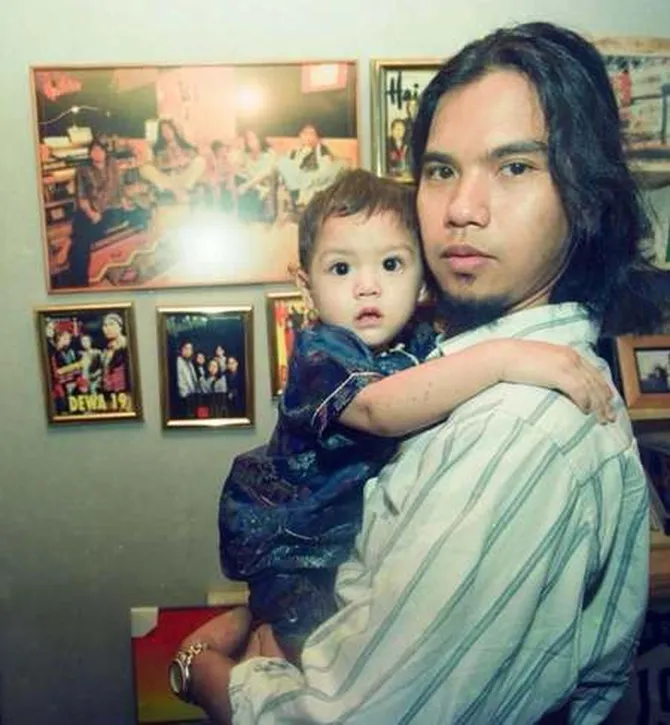 Ulang Tahun Ke-54 Ahmad Dhani, Pesan Al Ghazali Bikin Terharu