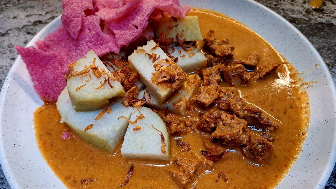 Sensasi Gurih Hangat! Lontong Sate Godok Andalan Kuliner Jawa