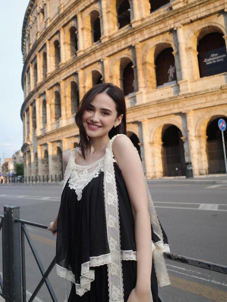 Syifa Hadju Eksplor Roma Dengan Gaya Fashion Kelas Atas