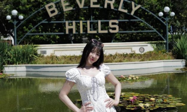 Outfit Santai Tiara Andini Di Beverly Hills Bikin Fans Terpukau
