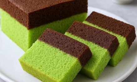 Bolu Lapis Pandan Coklat Lembut & Wangi, Untuk Sajian Spesial