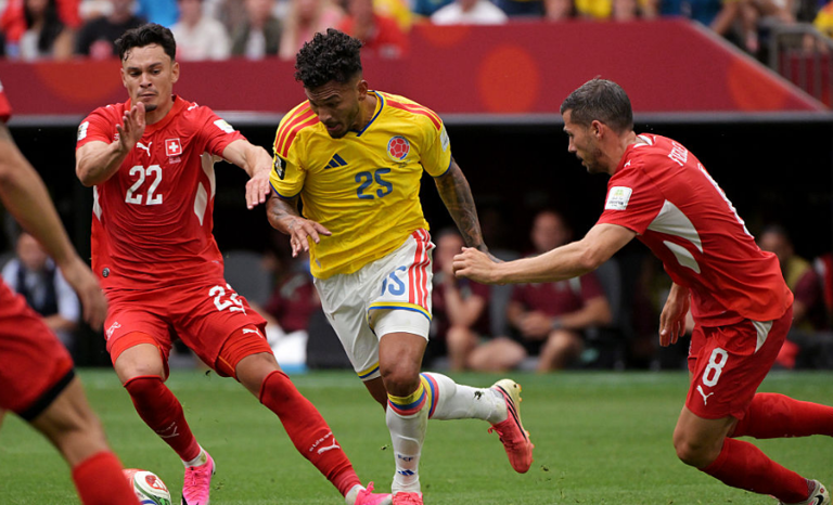 Penalti Menentukan! Swiss Pulangkan Kolombia, Hadapi Messi Cs