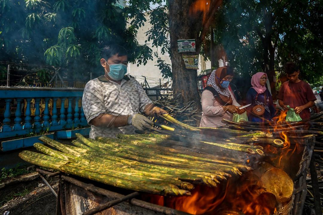 Pakkat Bakar Khas Mandailing, Lalapan Pahit Yang Bikin Nagih