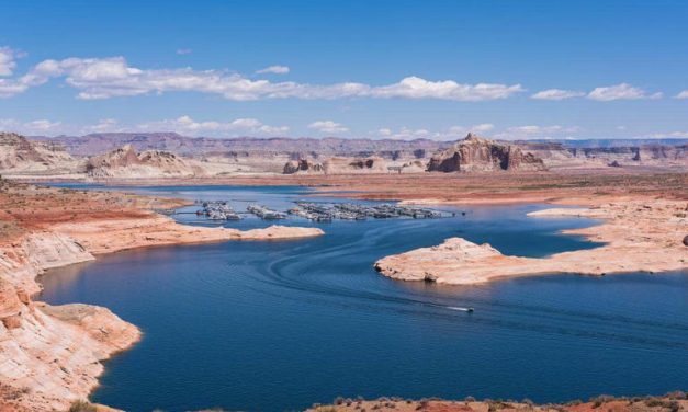 Bikin Takjub! Garis Pantai Danau Powell Ternyata Capai 3.100 Km