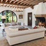 Potret Mansion Mewah Selena Gomez Dan Benny Blanco